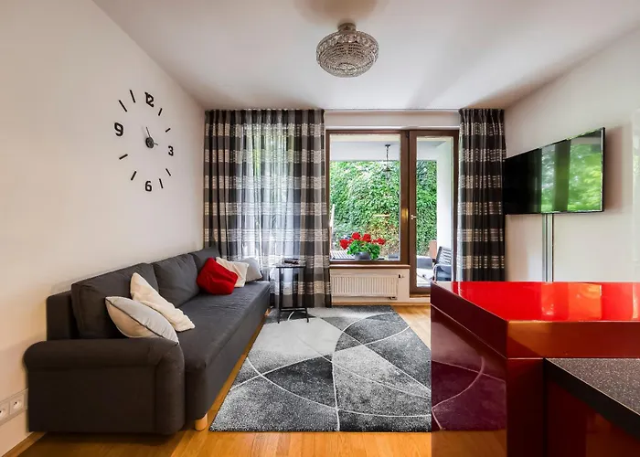 Appartement With Garden In 6