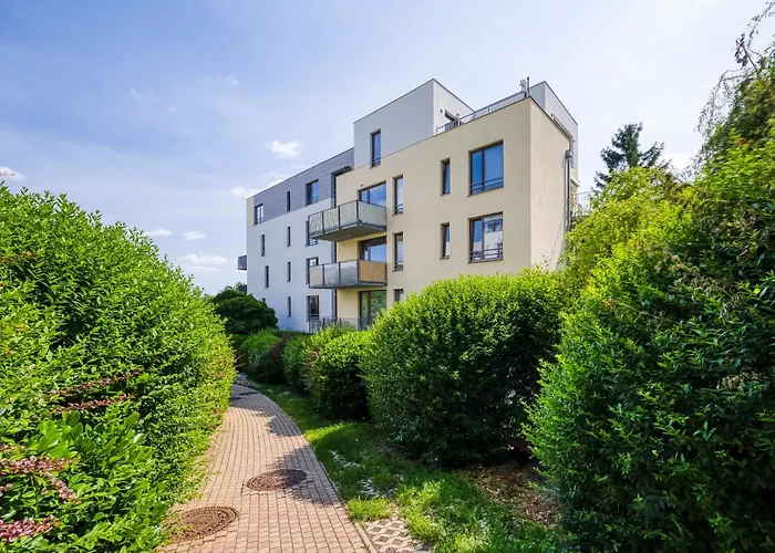 Appartement With Garden In 6 *